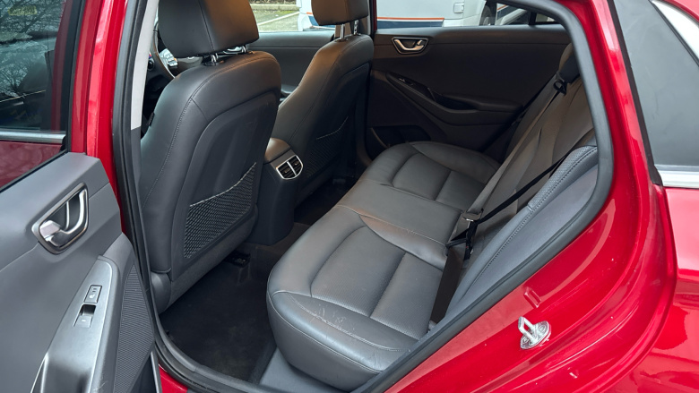 Hyundai IONIQ 100kW Premium SE 38kWh 5dr Auto Electric Hatchback